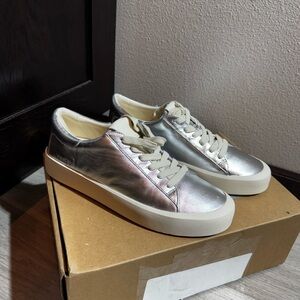 Vince Women's Metallic Silver Sneakers
